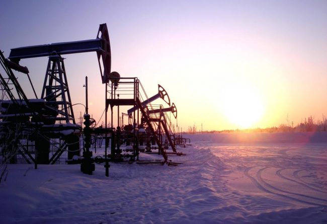 Дебит нефтяной скважины - это ...